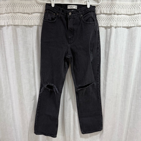 Abercrombie & Fitch Women's Ultra High Rise 90s Straight Jean Black Curve Love - Picture 1 of 8